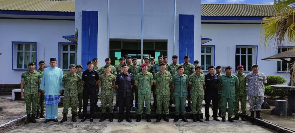 News Headlines - FIRST BATTALION ROYAL BRUNEI LAND FORCE HELD...